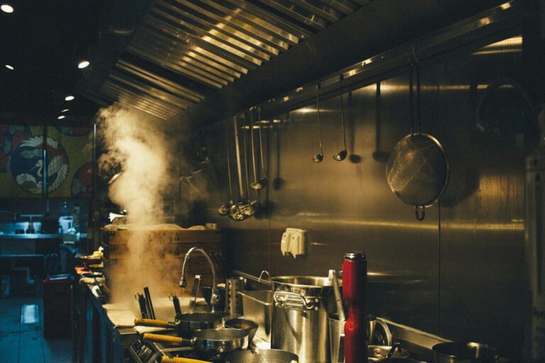 Commercial kitchen ventilation and exhaust